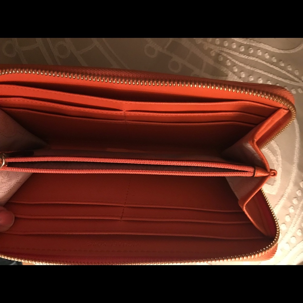 Wallet - Picture 4 of 4